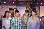 Model walks for Manali Jagtap Show at Global Magazine- Sultan Ahmed tribute fashion show on 15th Aug 2012 (207).JPG